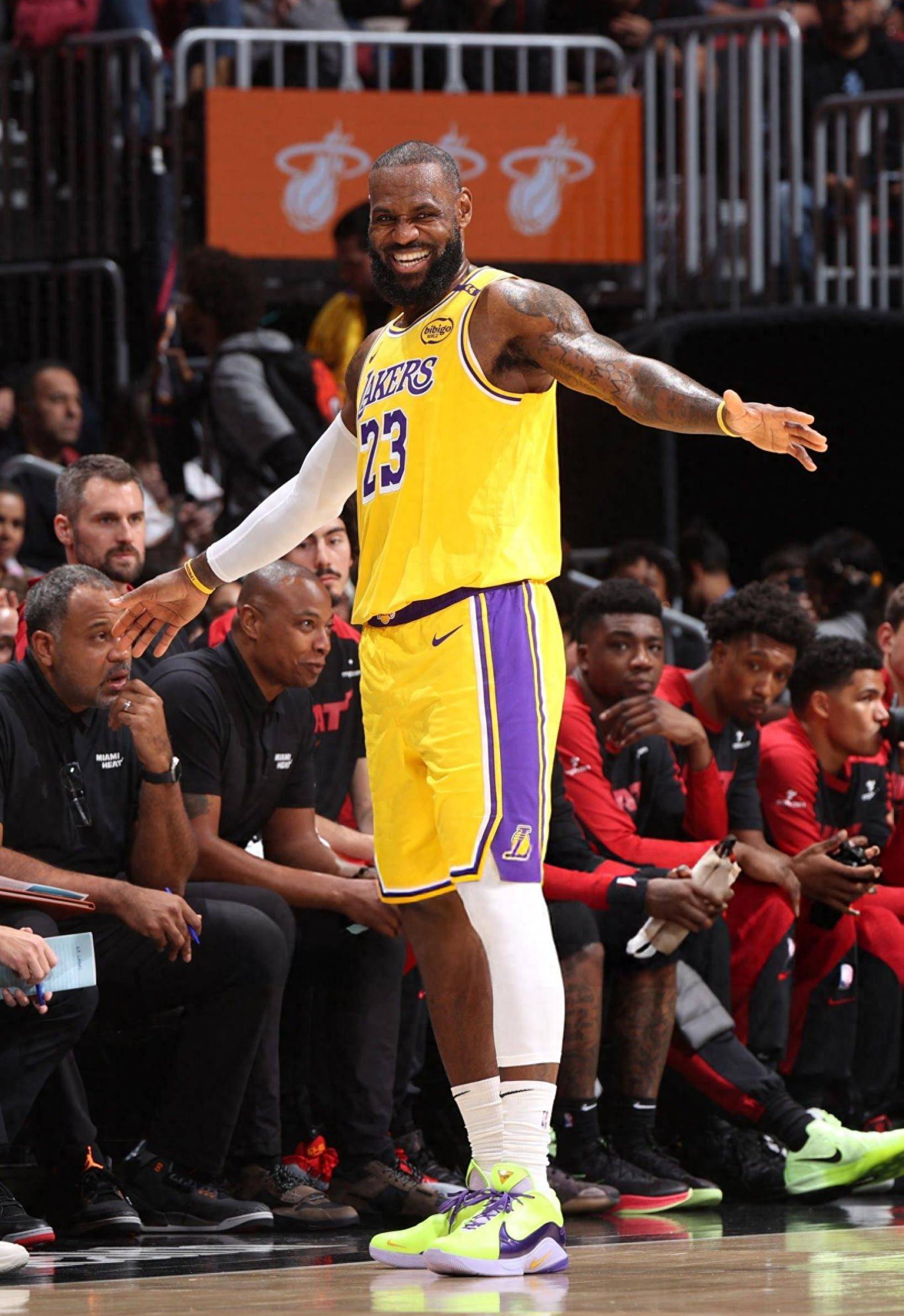 都体：两家沙特俱乐部有意迪巴拉，但球员想留在欧洲主流联赛（两家沙特队欲签迪巴拉，球员更愿留在欧洲主流联赛）