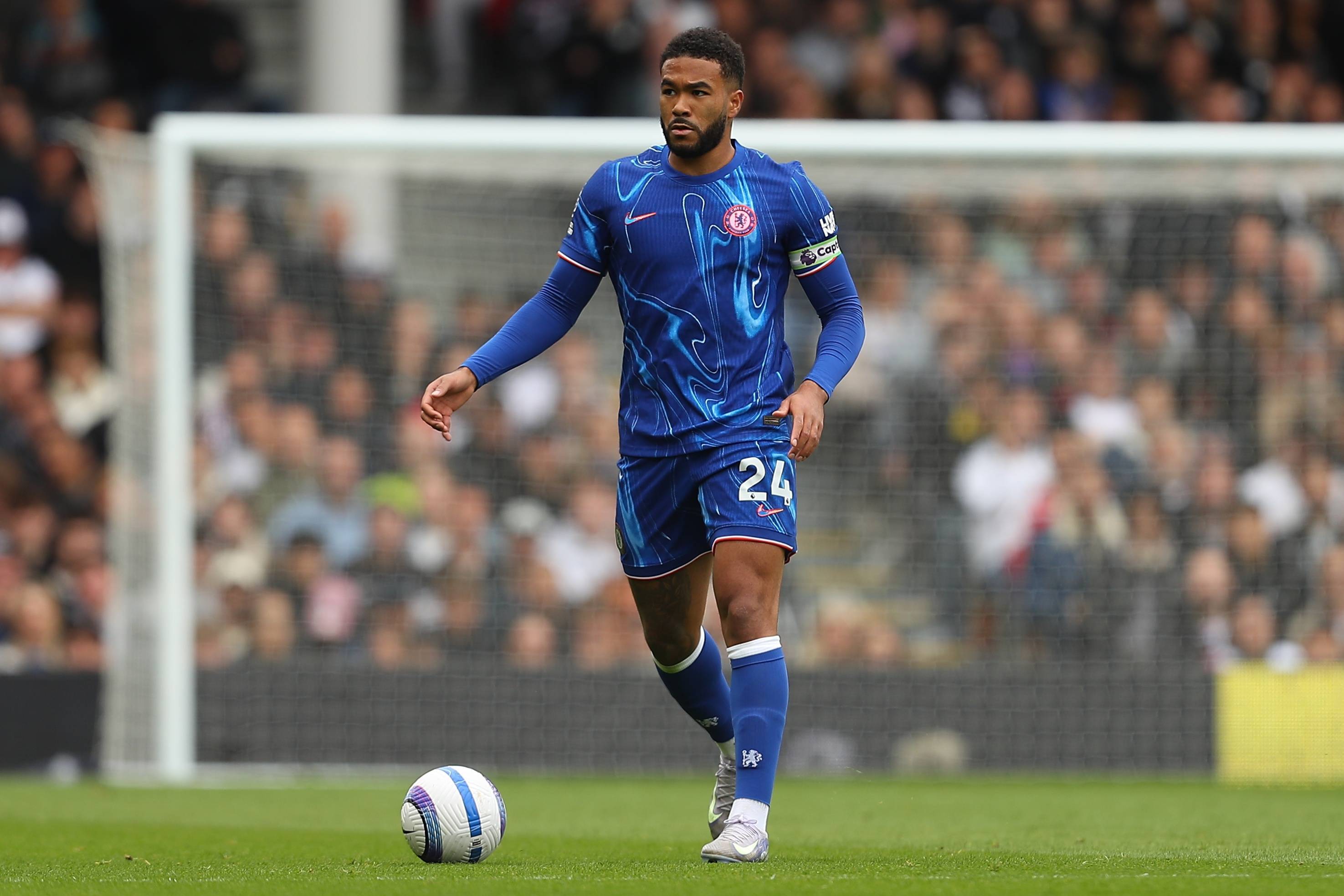 韦世豪：踢联赛就是为了亚冠，希望提升中超球队在亚冠的成绩（韦世豪：联赛是为亚冠做准备，期待中超球队亚冠战绩提升）