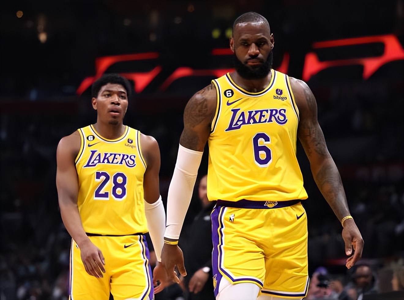 16岁的天空：多特蒙德超新星阿尔伯特本轮青年欧冠集锦（16岁天才闪耀：多特蒙德新星阿尔伯特青年欧冠本轮集锦）