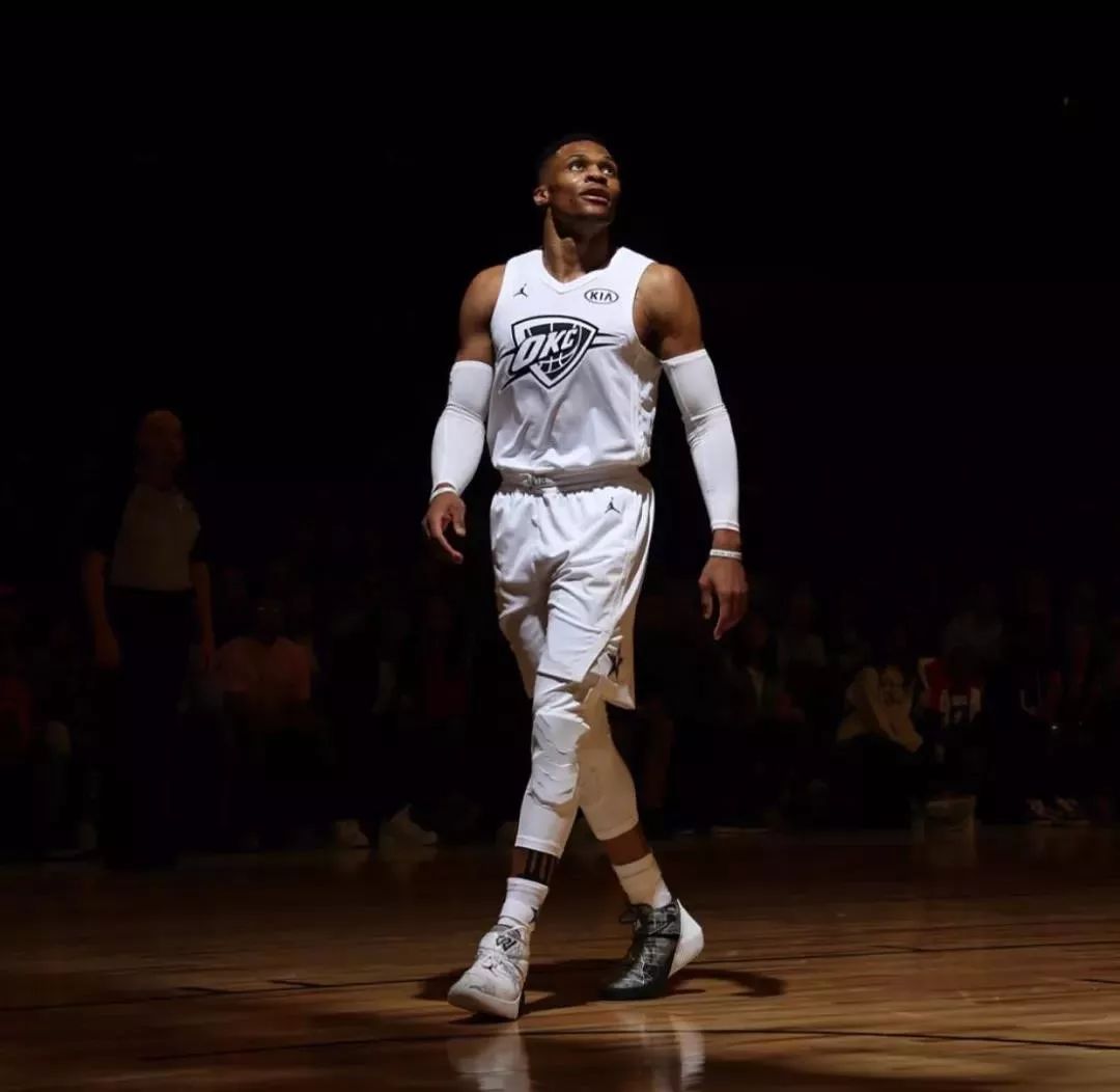 单届世欧预／欧预赛进球榜：哈兰德、莱万16球并列第一（世欧预／欧预赛单届射手榜：哈兰德与莱万同以16球领跑）