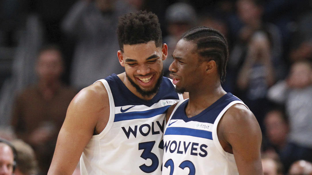 是否需要一名搭档组成双前锋？弗拉霍维奇：这要看教练的决定（是否配双前锋？弗拉霍维奇：由主帅决定）